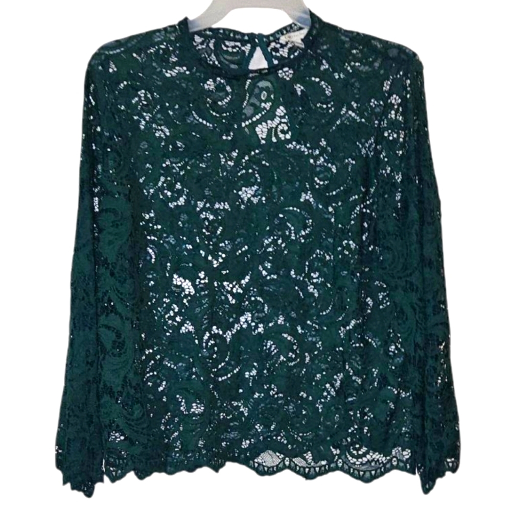 $5 If Bundled! Green Lace Women's Top